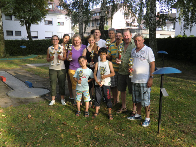 Das Foto zeigt die Sieger des Jedermann-Turniers 2011