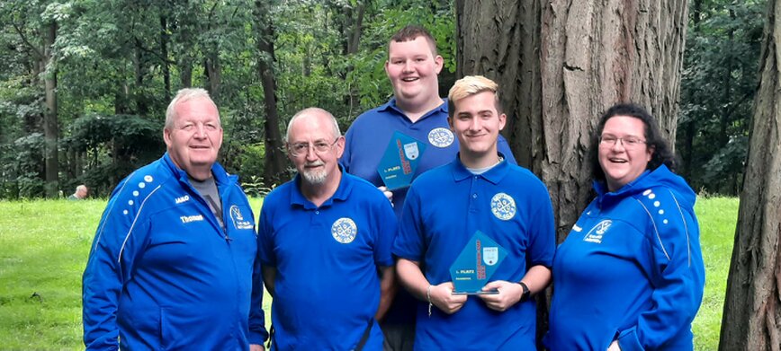 Das Bild zeigt von links nach rechts das Team des CGC Grötzingen in der Besetzung    Thomas Rastetter, Maik Moll, Lucas Rastetter, Max Hartkorn und Yvonne Rastetter beim Ahse-Pokal 2023 (Bild: Tamara Hartkorn)