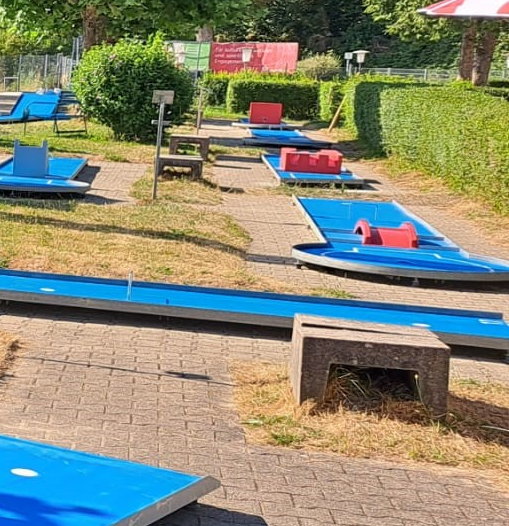 Das Bild zeigt einen Ausschnitt der neuen Cobigolf-Anlage in Waldshut