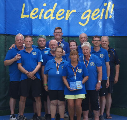 Das Foto zeigt die Grötzinger Teilnehmerinnen und Teilnehmer an den Deutschen Cobigolf-Meisterschaften bzw. am Bundesranglisten-Endturnier der Jugend und Schüler
