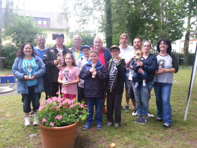 Foto Das Foto zeigt die Sieger des Jedermann-Turniers 2015