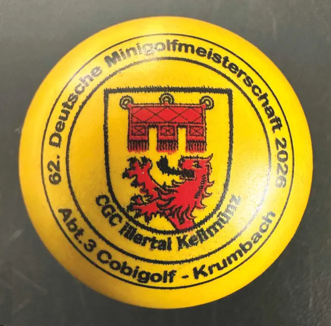 Das Bild zeigt den Krumbacher DM-Ball 2026
