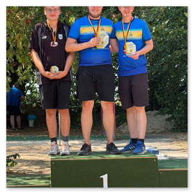 DM Cobigolf - Krumbach 2026 - Siegerehrung<br /><br />©Ash Peithmann (1. Essener CGC Blau-Gold)